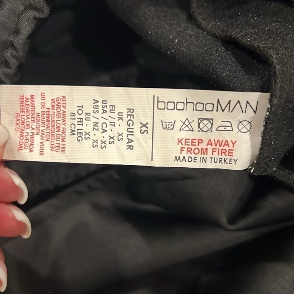 BOOHOO MAN NYLON PANTS SIZE XS